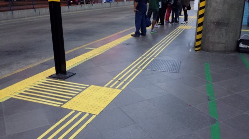 Colocador de piso tátil Colocadores de piso tátil