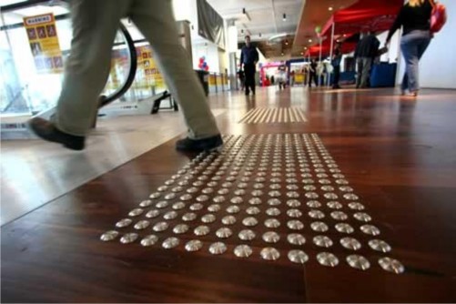 Sinalização para piso de deficientes visuais Sinalização de piso para deficiente visual